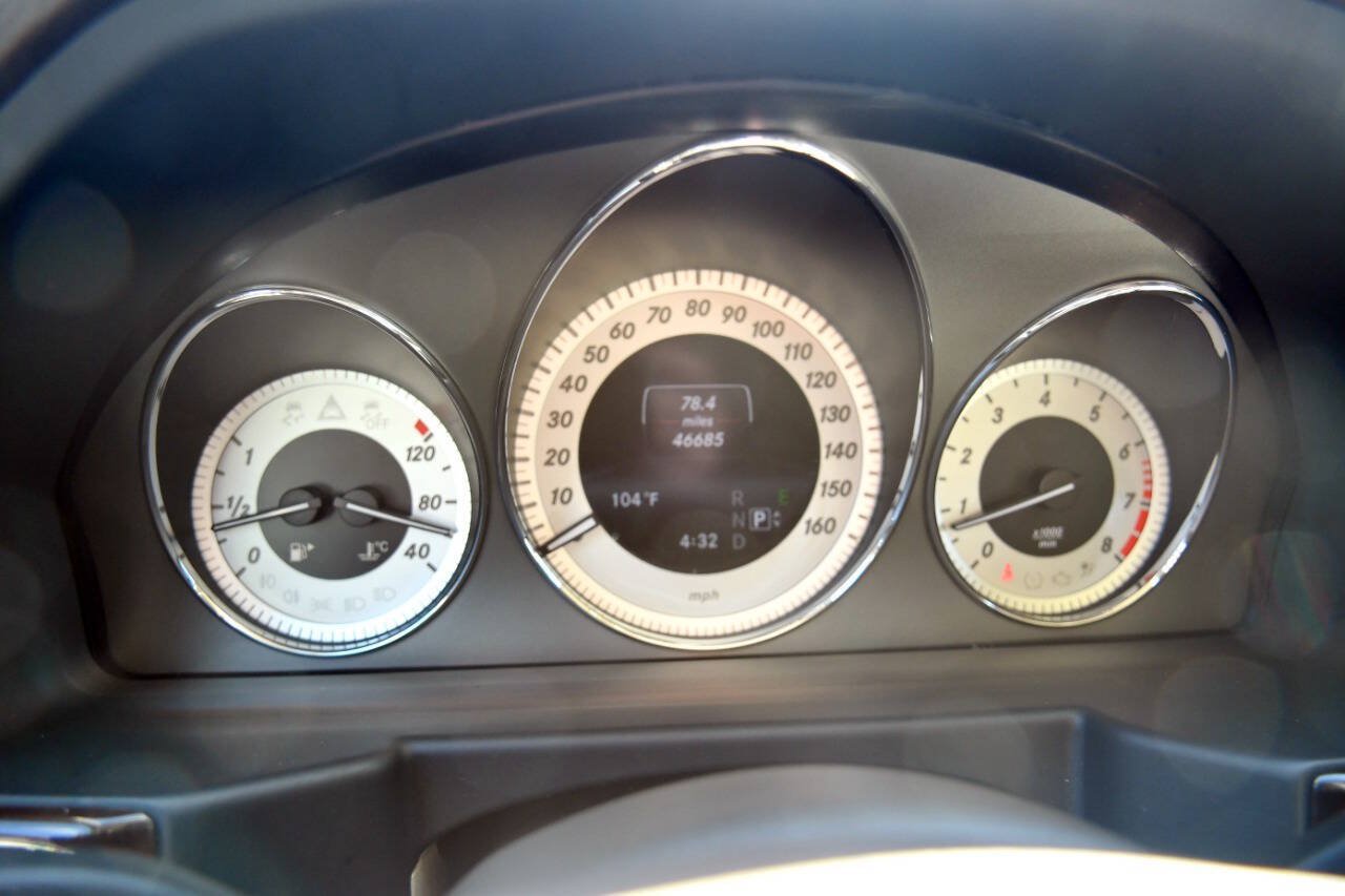 Used 2015 Mercedes-Benz GLK 350 2WD w/ Premium 1 Package image 25