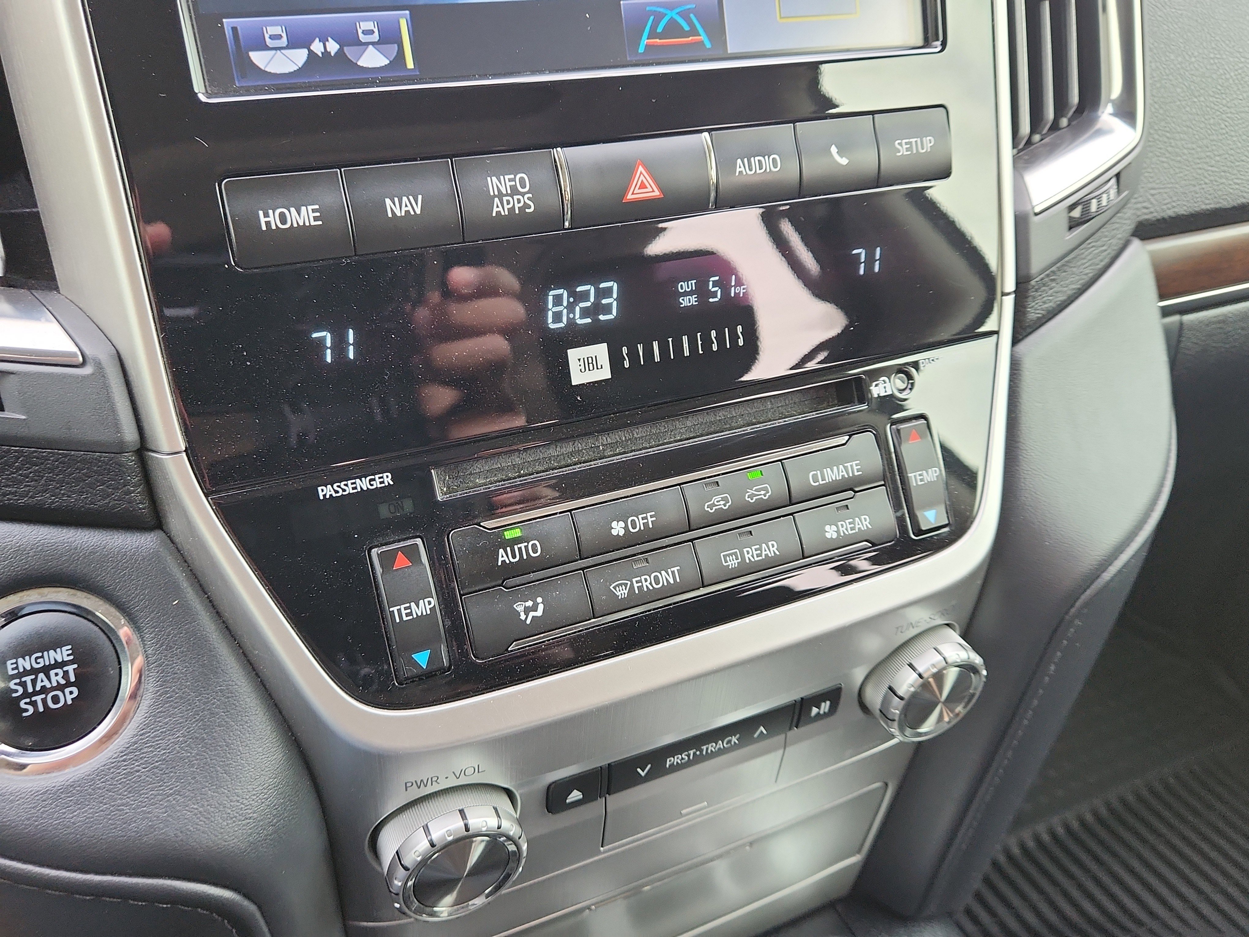 Certified 2019 Toyota Land Cruiser AWD/4WD image 27