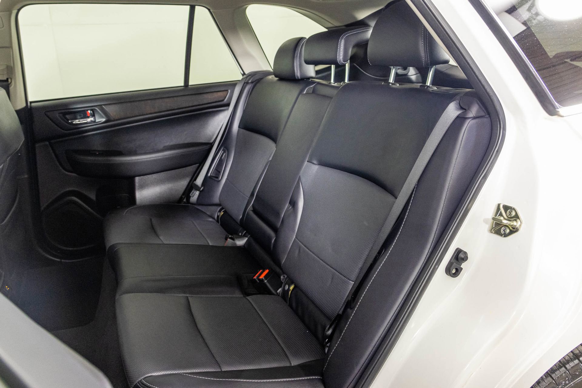 Used 2017 Subaru Outback 2.5i Limited w/ Popular Package #5 image 38