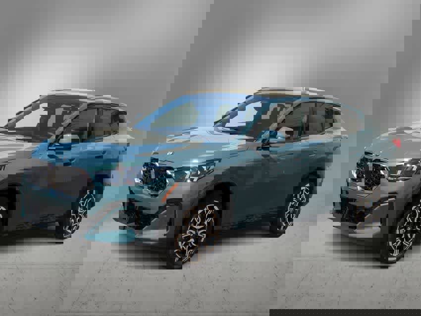 New 2025 BMW X2 xDrive28i w/ Convenience Package image 4