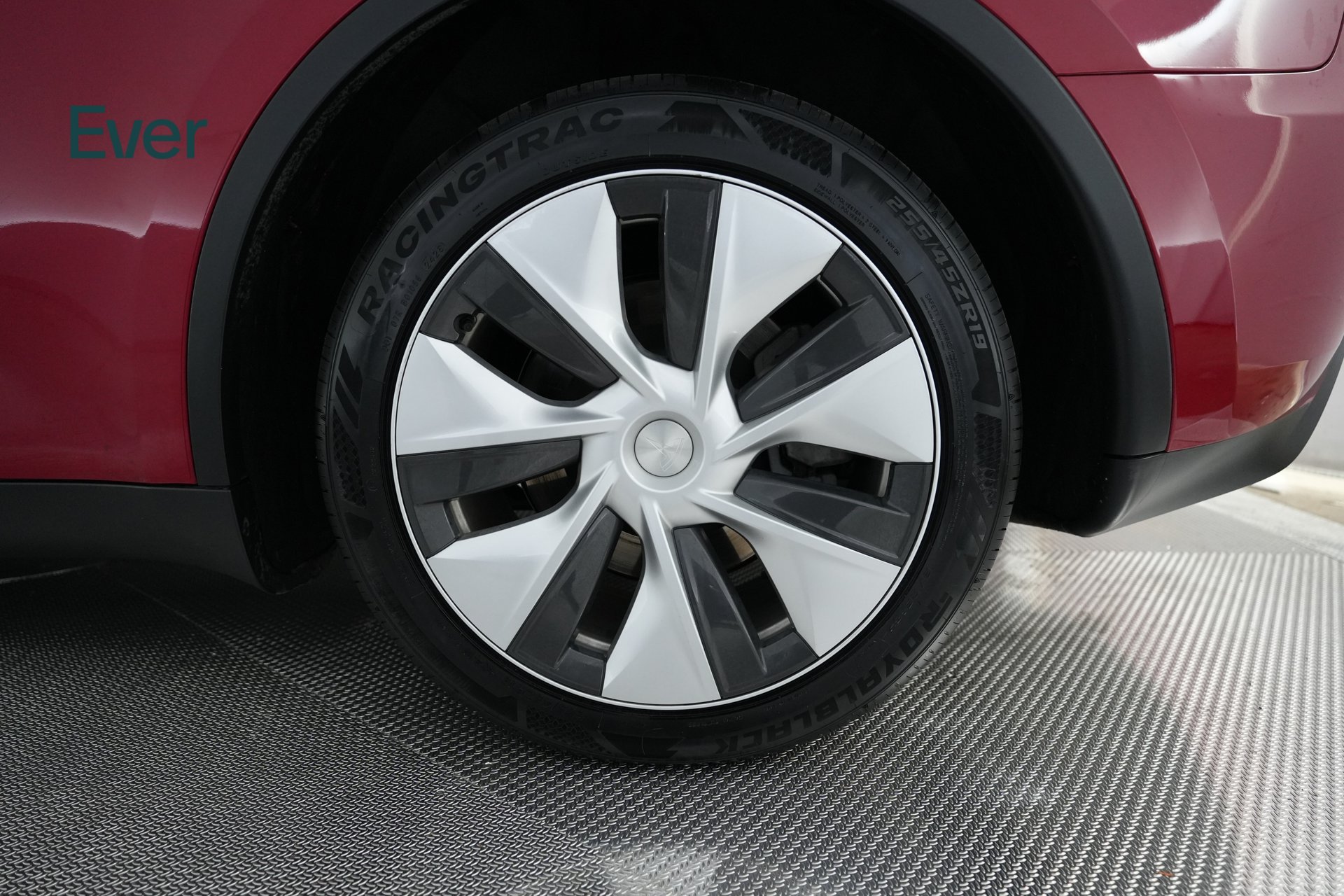 Used 2023 Tesla Model Y Long Range AWD/4WD image 9