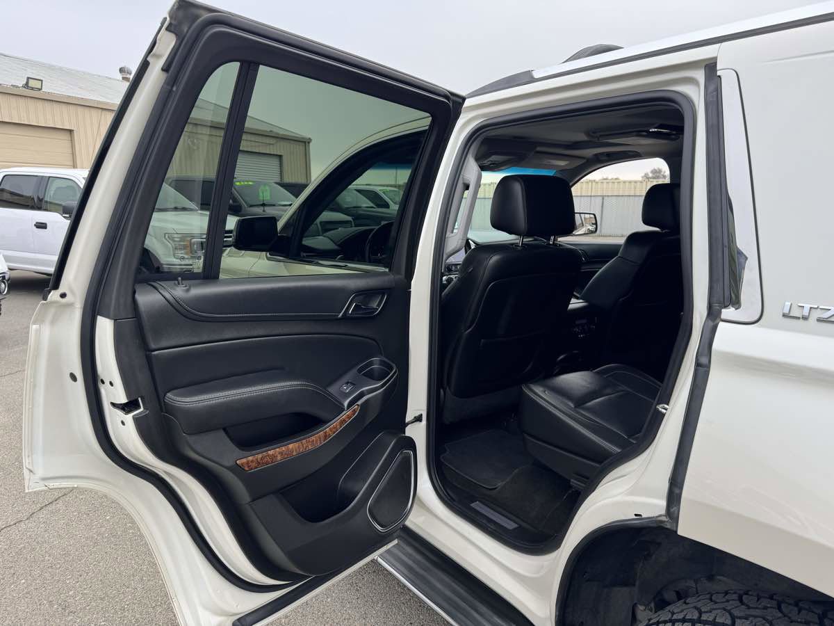 Used 2015 Chevrolet Tahoe LTZ image 23
