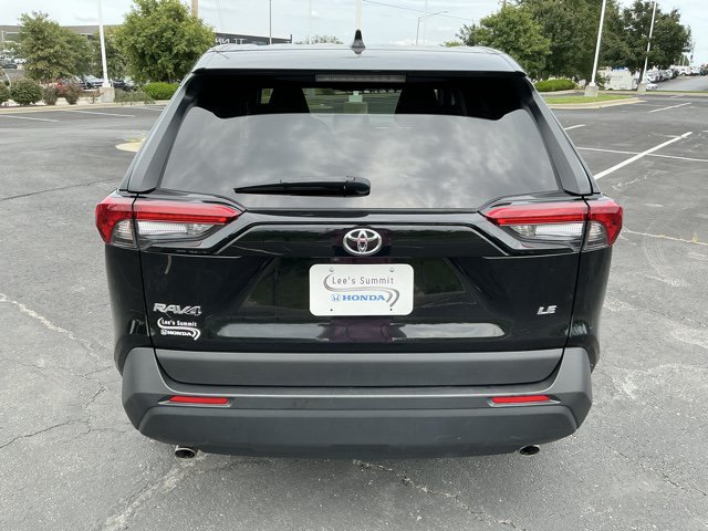 Used 2025 Toyota RAV4 LE FWD image 4