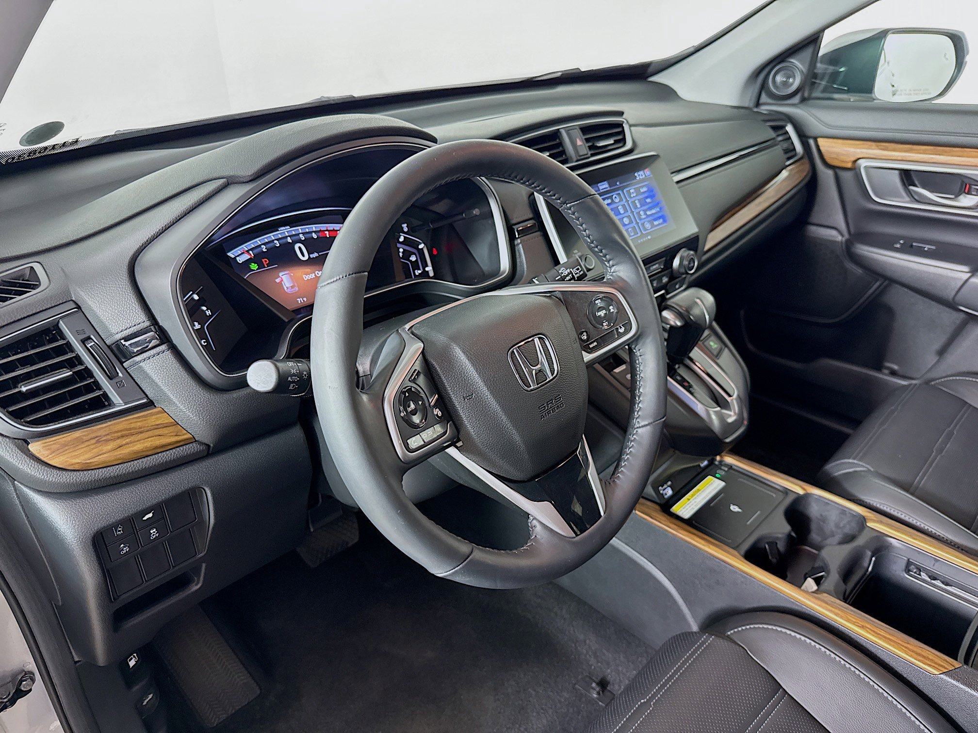 Used 2020 Honda CR-V Touring image 8
