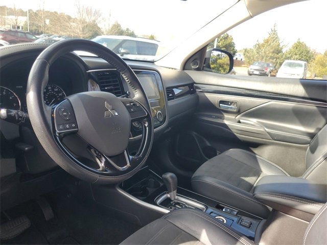 Used 2019 Mitsubishi Outlander SE image 13