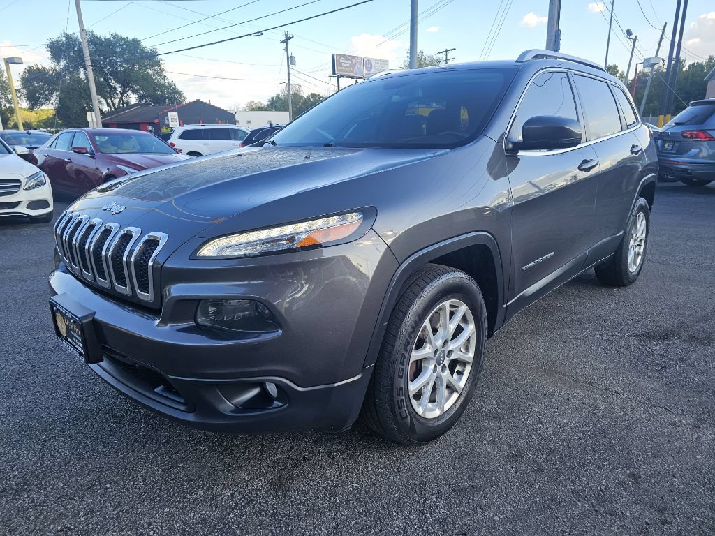 Used 2016 Jeep Cherokee Latitude w/ Safety/Convenience Group AWD/4WD image 10