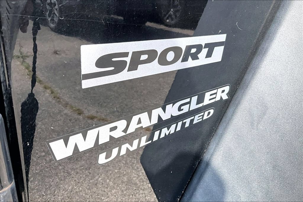 Used 2017 Jeep Wrangler Unlimited Sport w/ Quick Order Package 24S AWD/4WD image 40