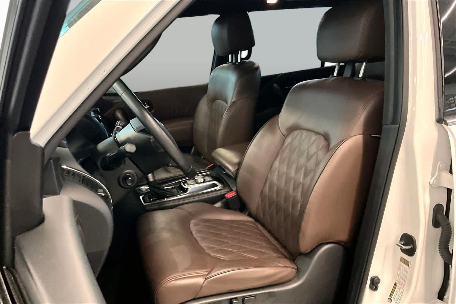 Used 2023 Nissan Armada Platinum w/ Captain's Chairs Package RWD image 8