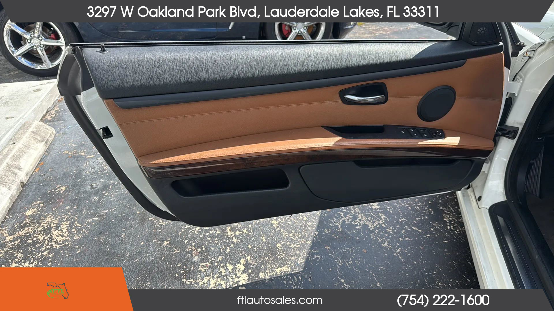 Used 2010 BMW 335i Convertible image 19