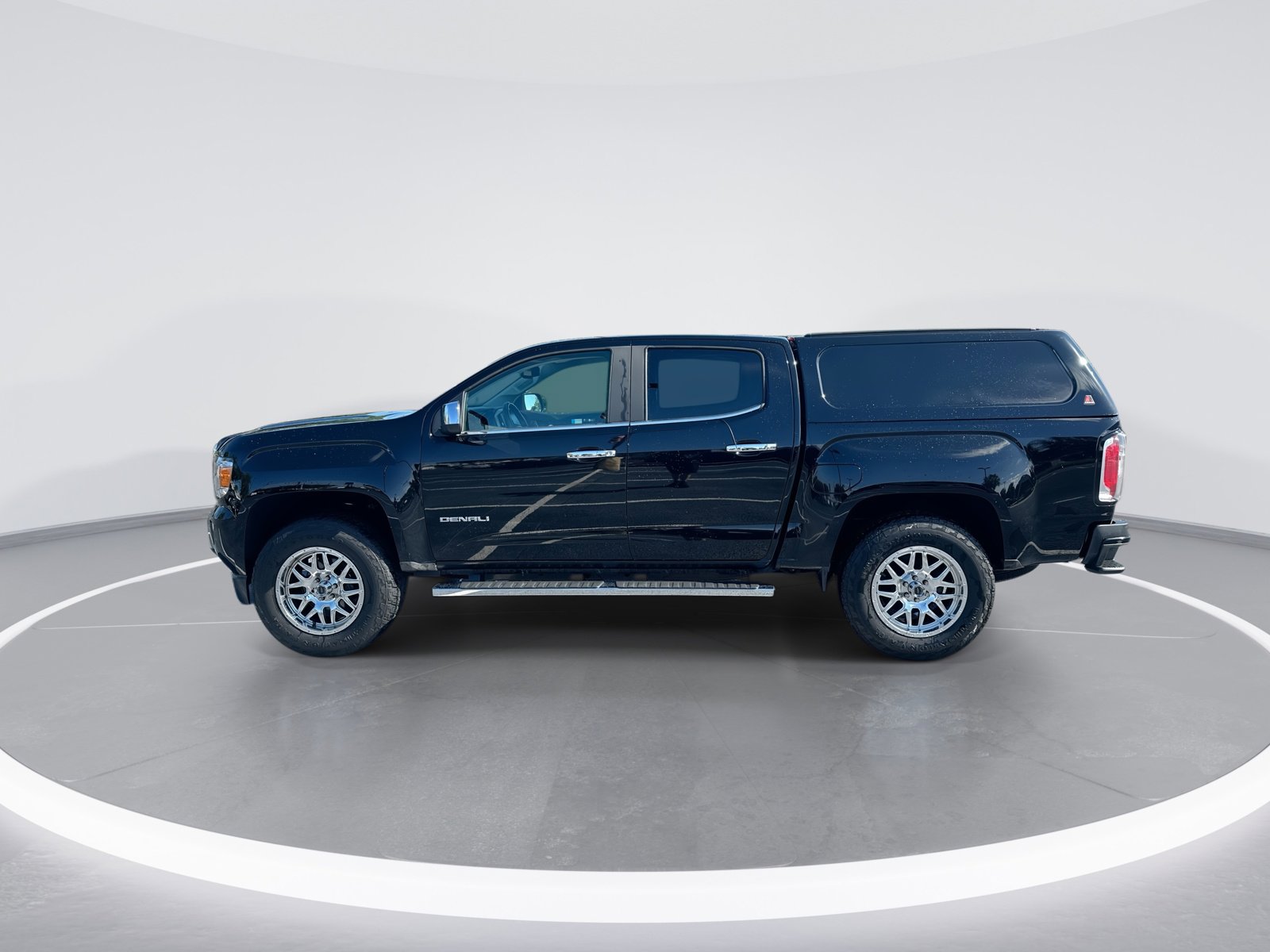 Used 2017 GMC Canyon Denali AWD/4WD image 6
