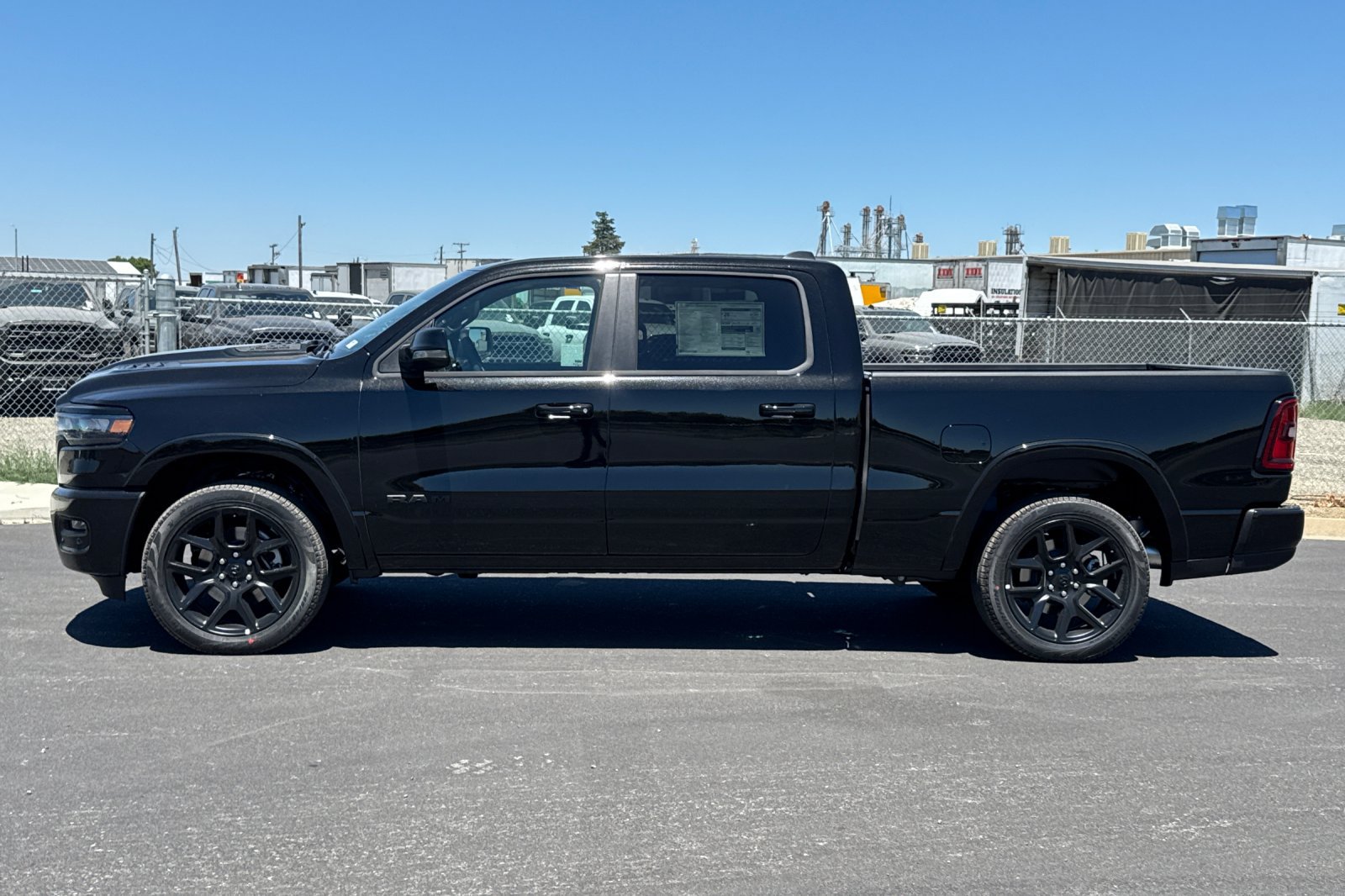 New 2026 RAM 1500 Laramie w/ Night Edition AWD/4WD image 6