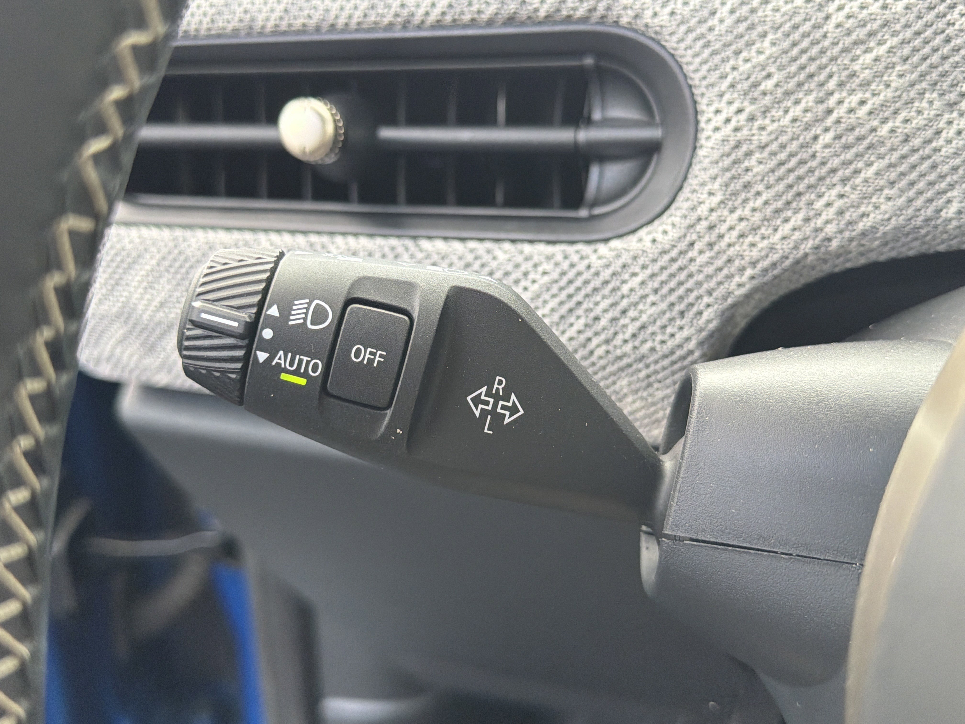 Used 2025 MINI Cooper S FWD image 20