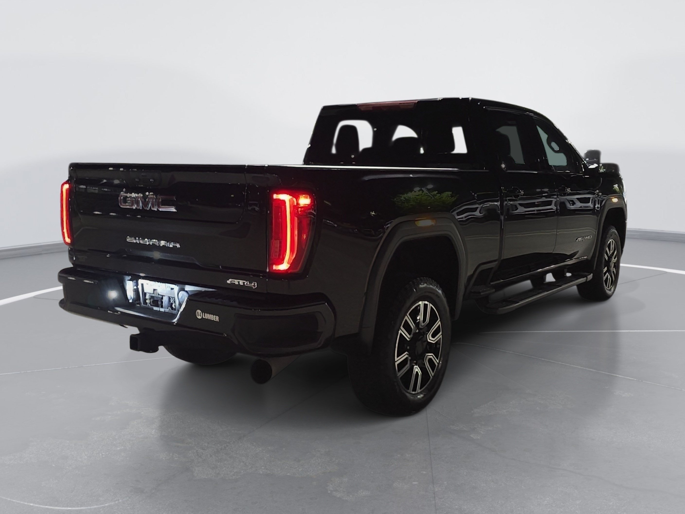 Used 2022 GMC Sierra 2500 AT4 w/ Gooseneck/5TH Wheel Package AWD/4WD image 3