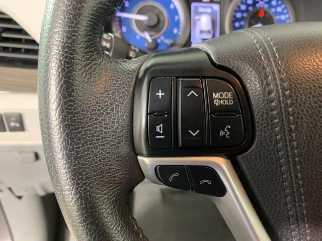 Used 2020 Toyota Sienna XLE Premium AWD/4WD image 21