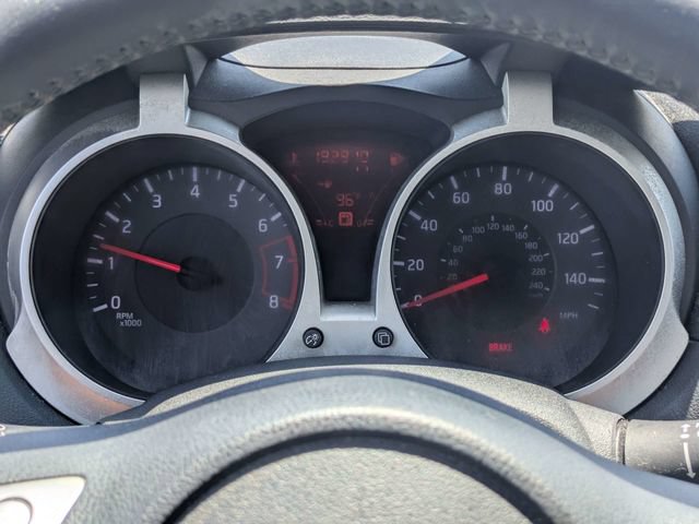 Used 2011 Nissan Juke SV FWD image 29