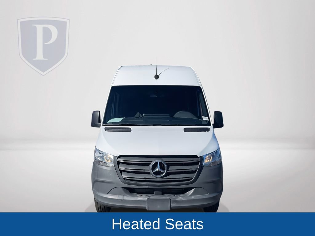 Used 2022 Mercedes-Benz Sprinter 144 Cargo image 3