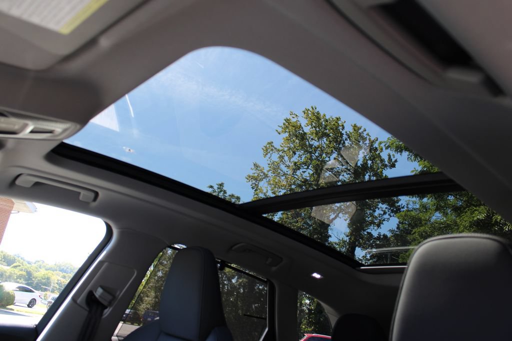 Used 2025 Audi Q5 Premium Plus w/ Premium Plus AWD/4WD image 19