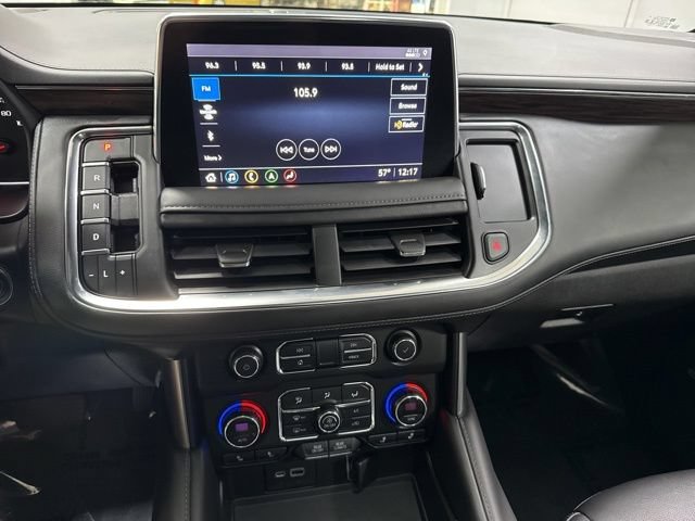 Used 2021 Chevrolet Tahoe Z71 w/ Luxury Package AWD/4WD image 22