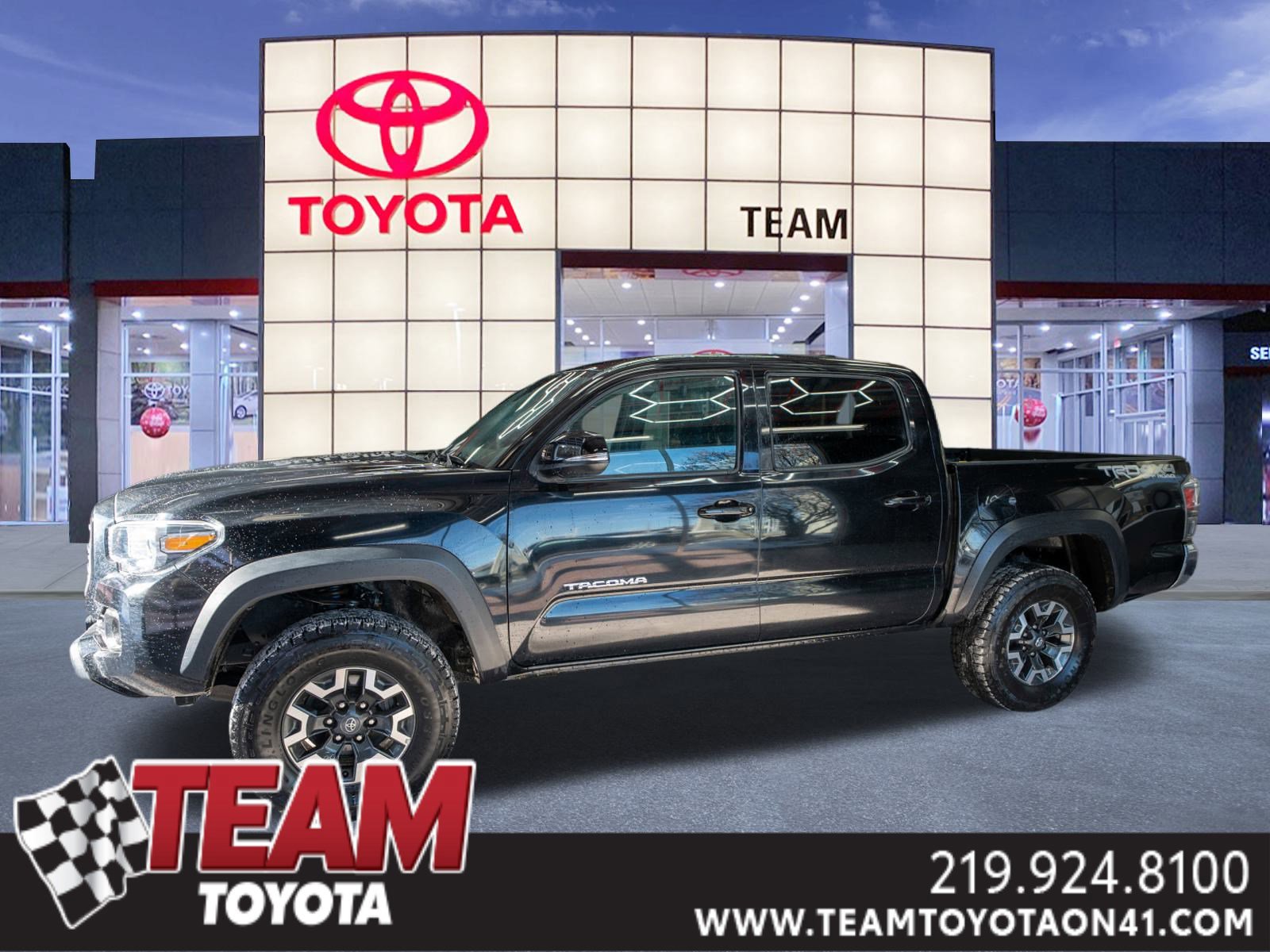 Used 2023 Toyota Tacoma TRD Off-Road image 1
