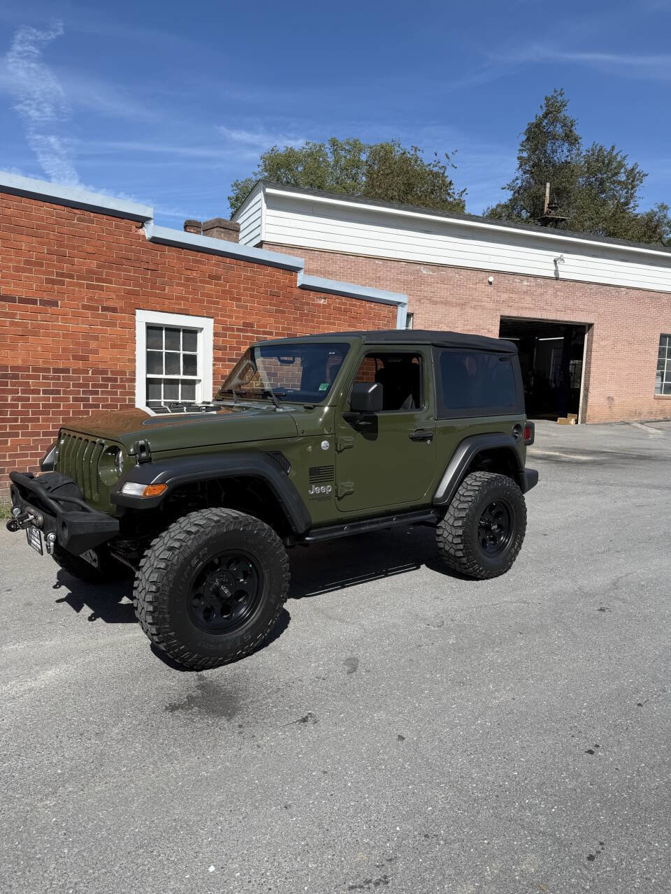 Used 2021 Jeep Wrangler Sport image 1