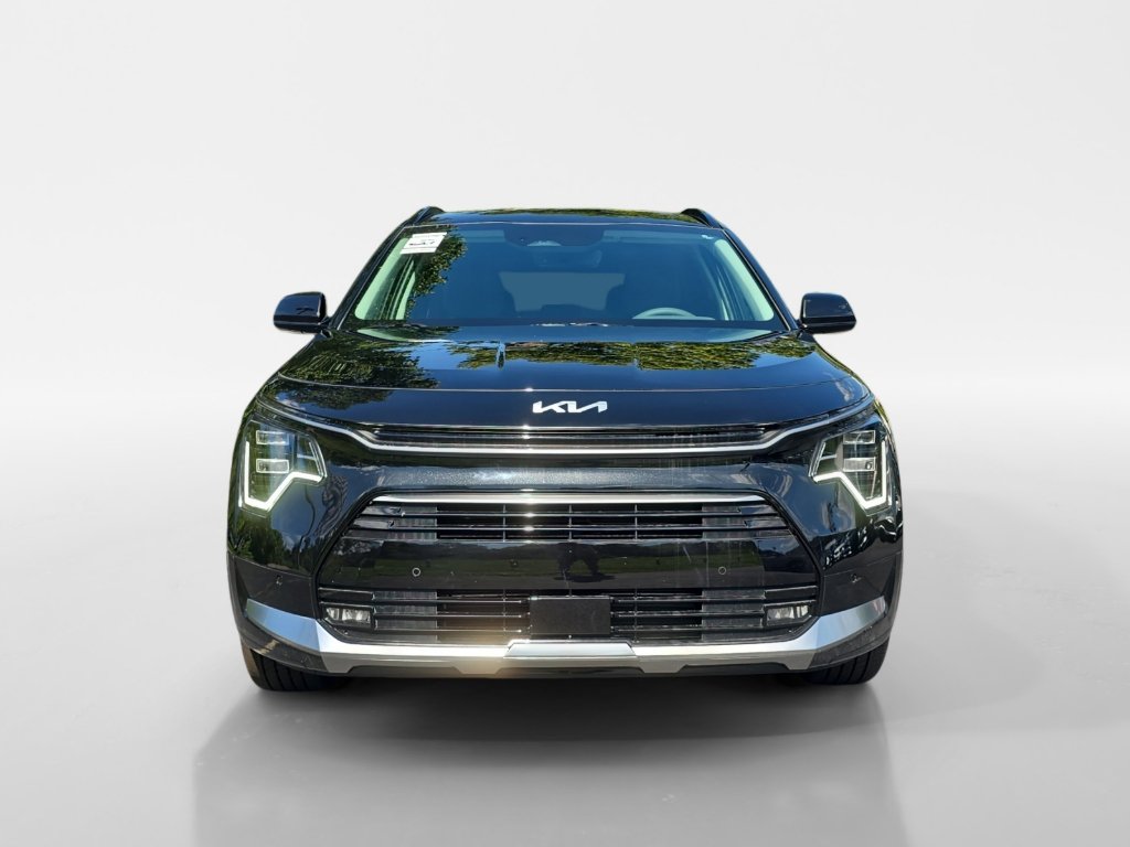 New 2025 Kia Niro SX Touring image 8