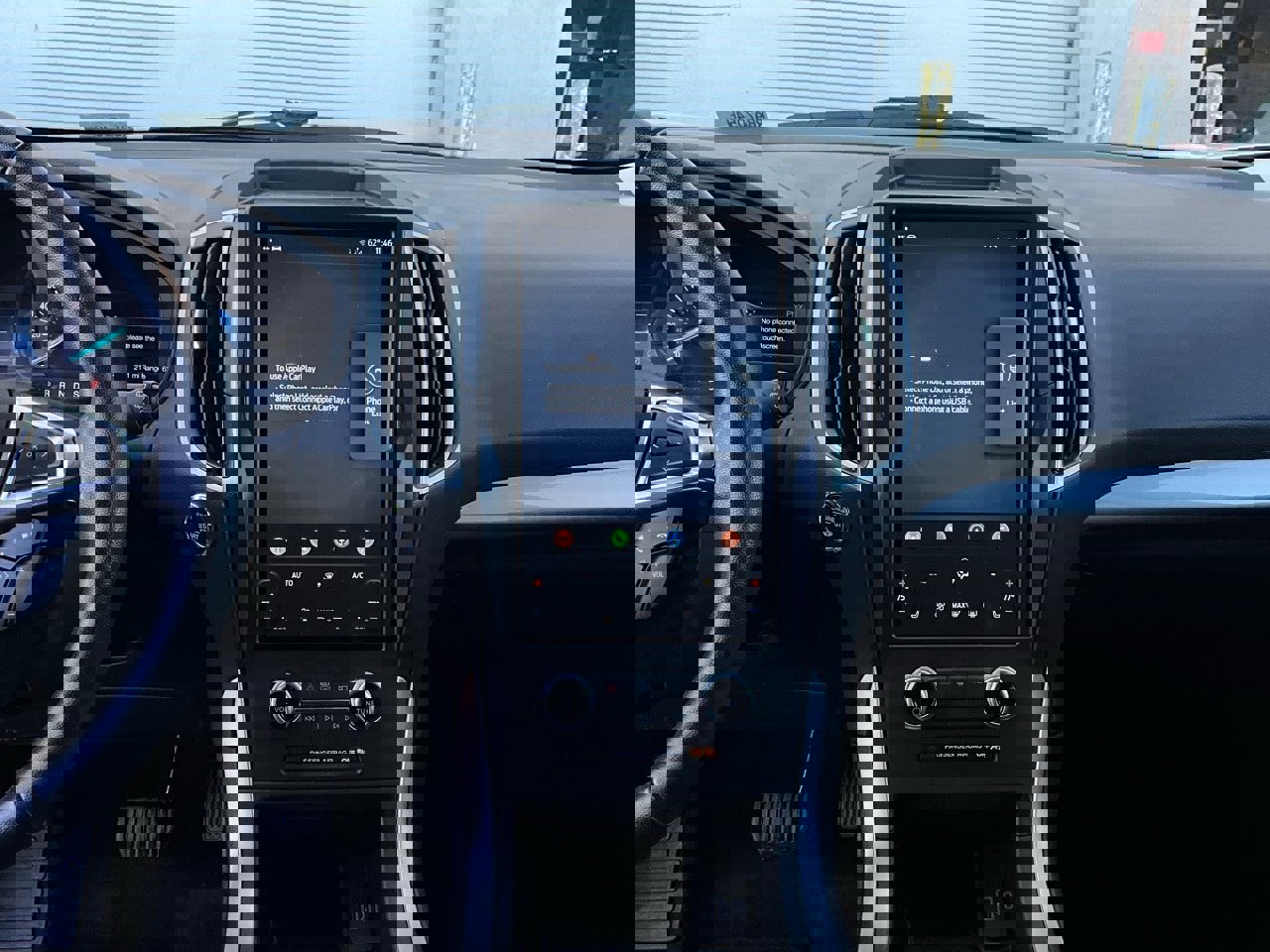 Used 2024 Ford Edge SEL image 15