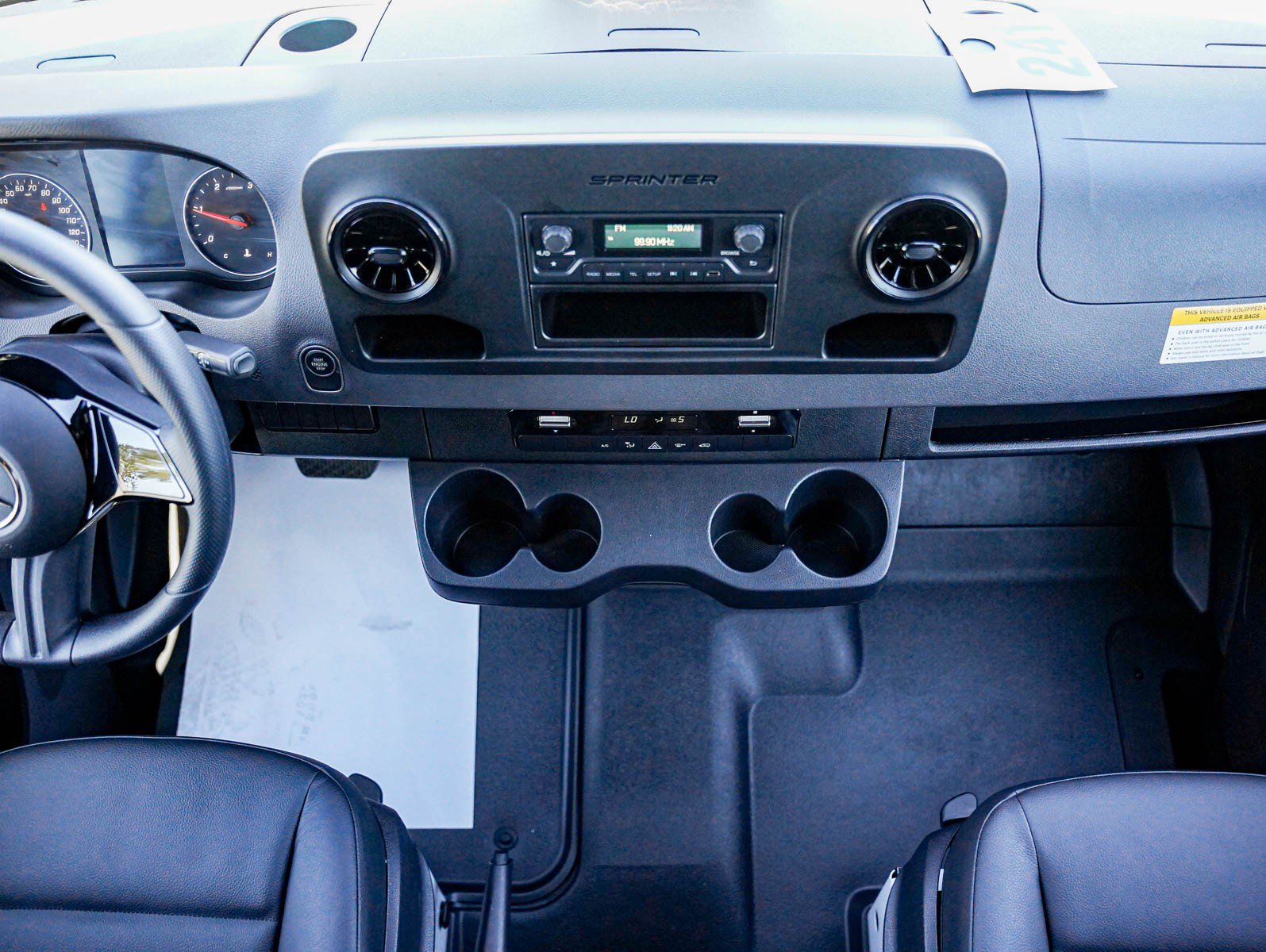 Used 2025 Mercedes-Benz Sprinter 2500 image 14