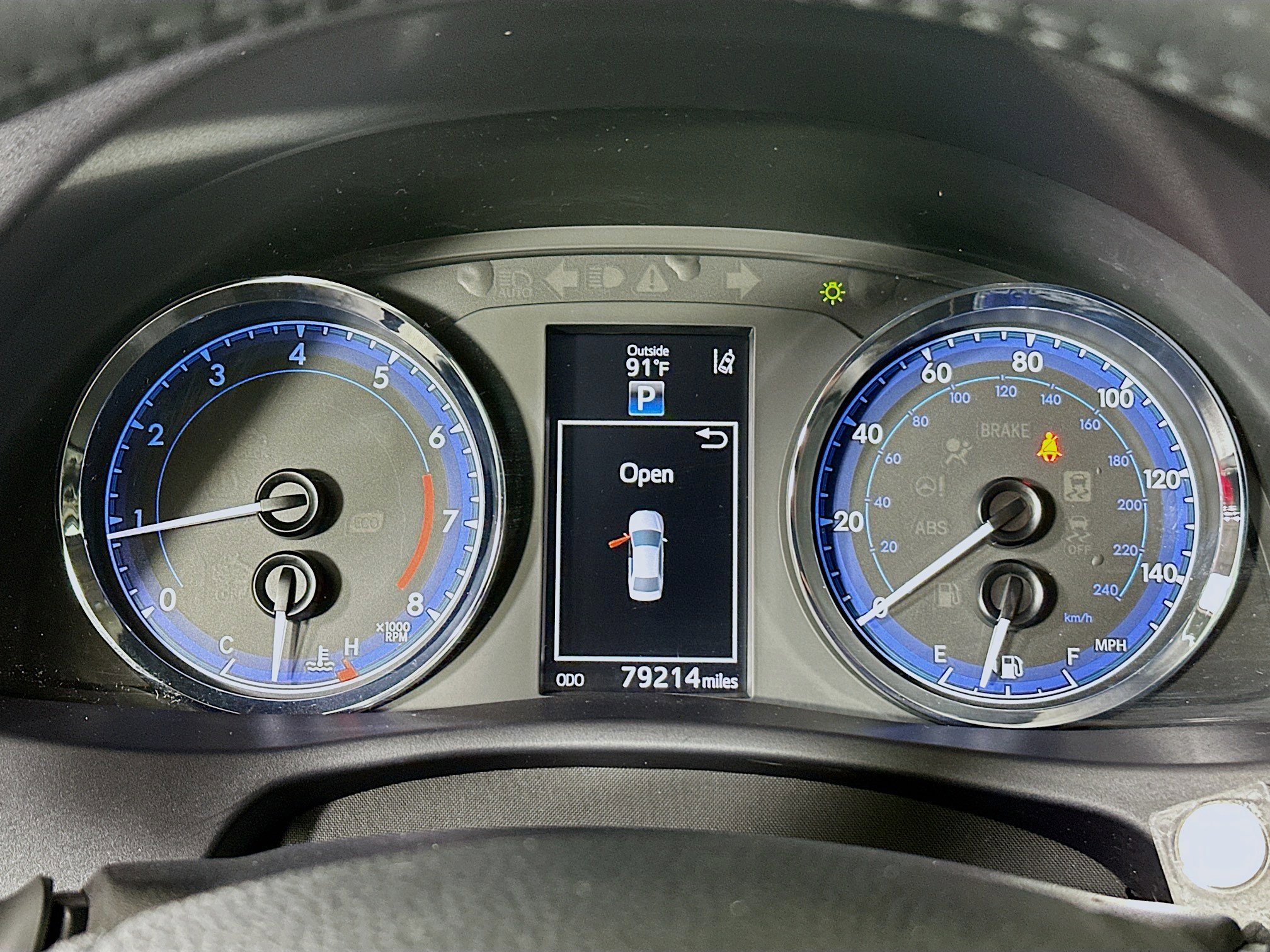 Used 2019 Toyota Corolla SE FWD image 18