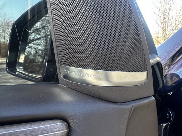 Used 2018 Mercedes-Benz GLS 550 4MATIC image 11