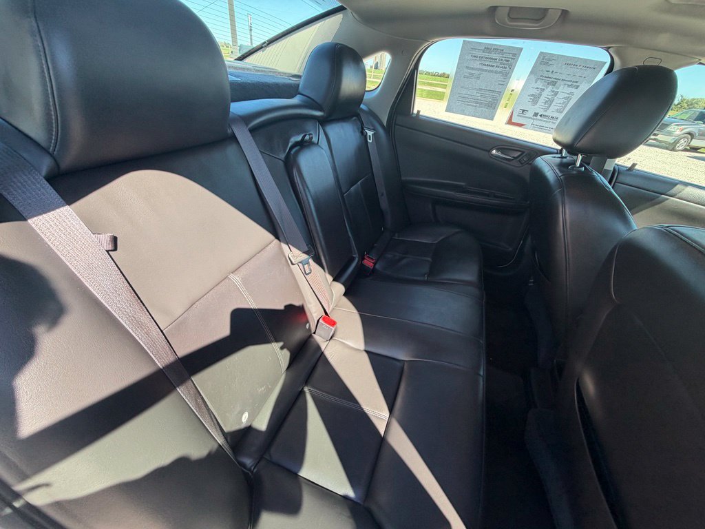 Used 2015 Chevrolet Impala LTZ FWD image 26