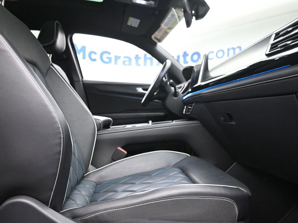 Used 2024 Volkswagen Atlas Cross Sport SEL Premium R-Line image 7