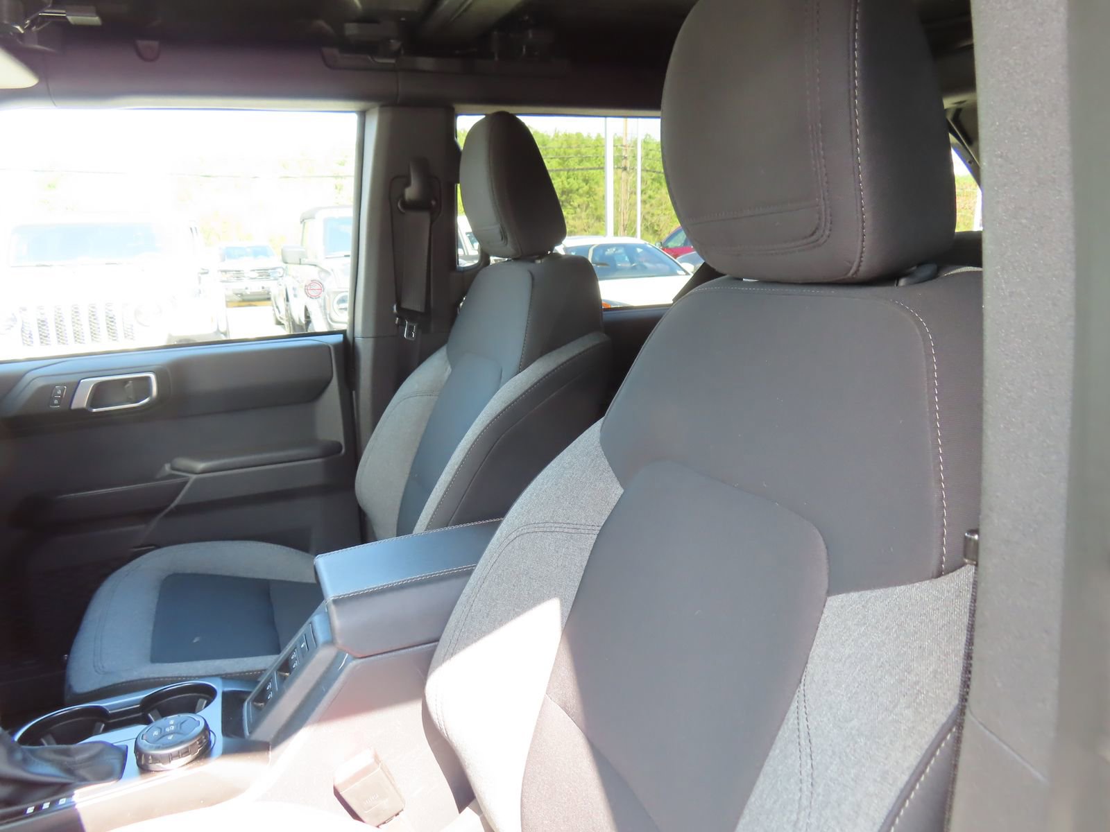 Used 2025 Ford Bronco Big Bend image 27