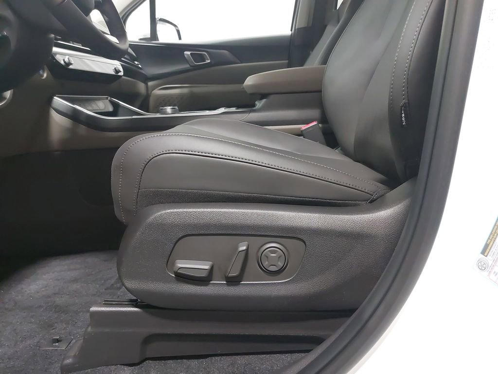 New 2026 Kia Carnival LXS image 31