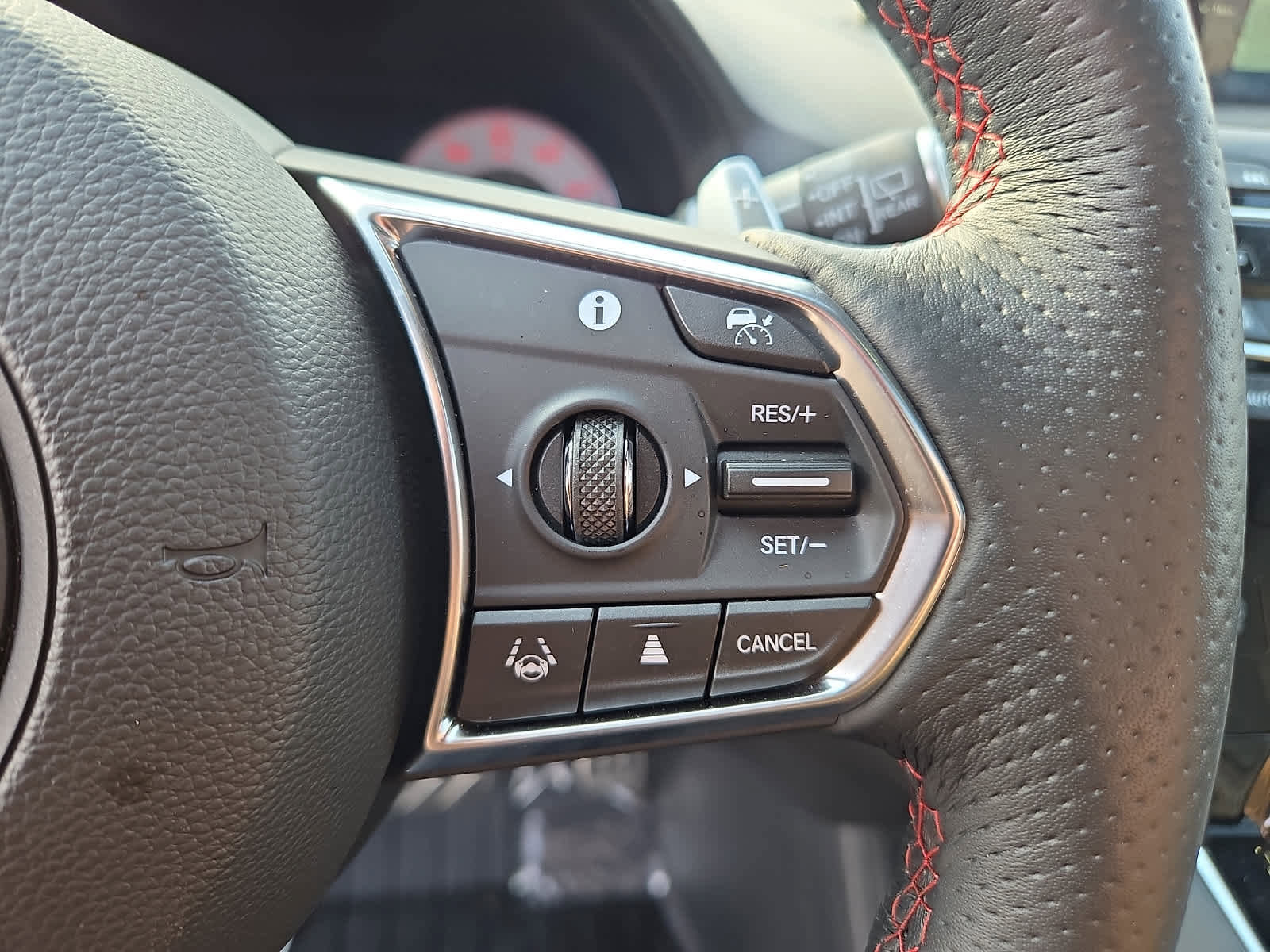 Certified 2025 Acura RDX A-Spec image 25