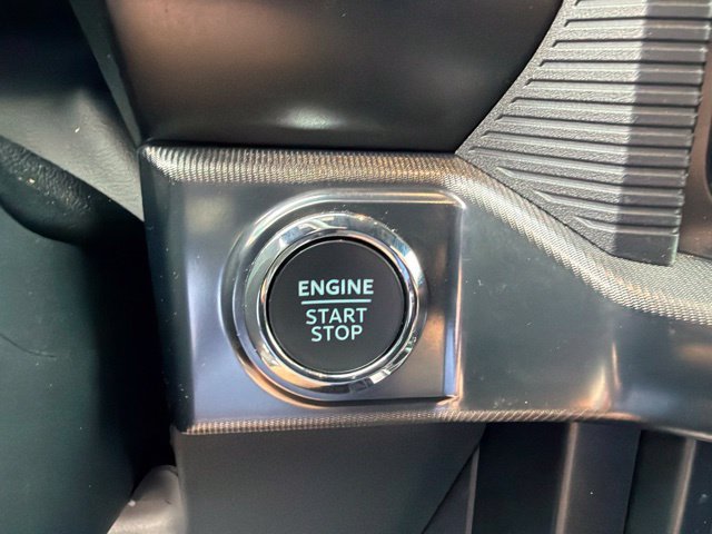 Used 2025 Ford F150 Raptor AWD/4WD image 12