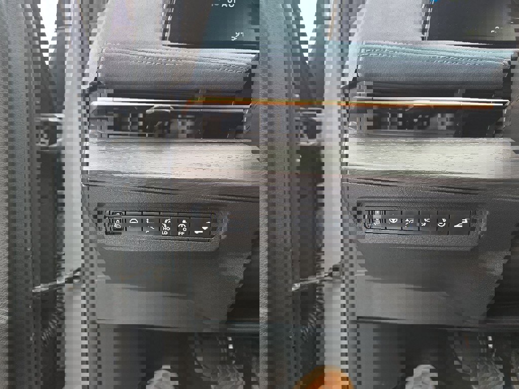 Used 2023 Nissan Ariya image 19