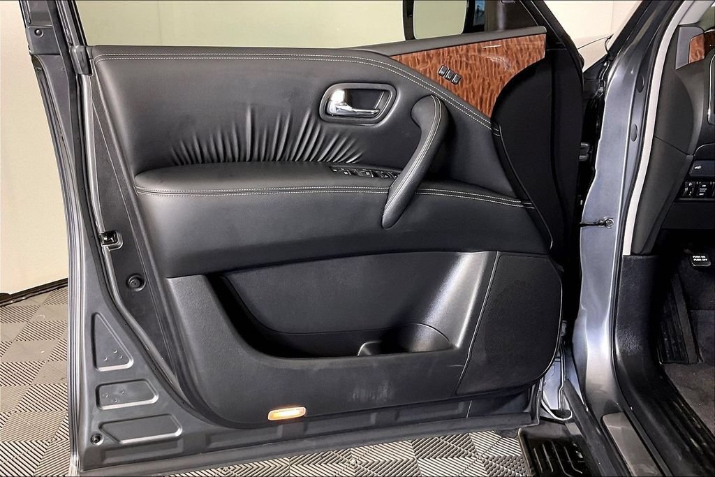 Used 2019 Nissan Armada Platinum w/ Captain's Chairs Package RWD image 21