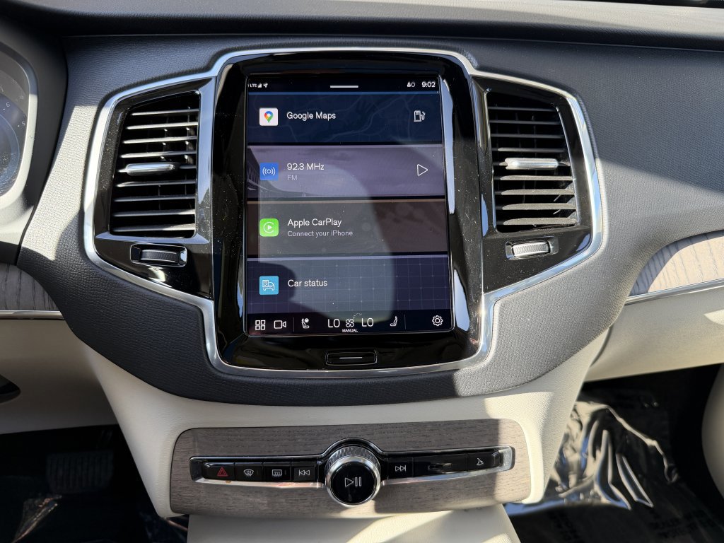 Used 2023 Volvo XC90 B6 Plus w/ Protection Package Premier image 19