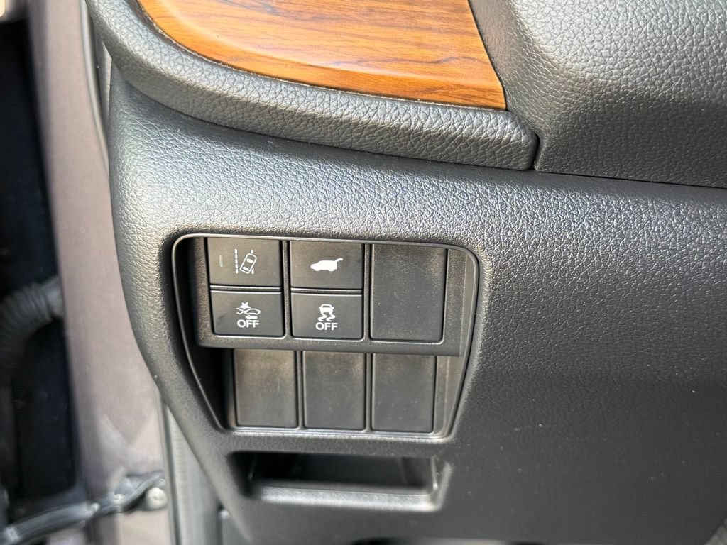 Used 2020 Honda CR-V Touring image 25