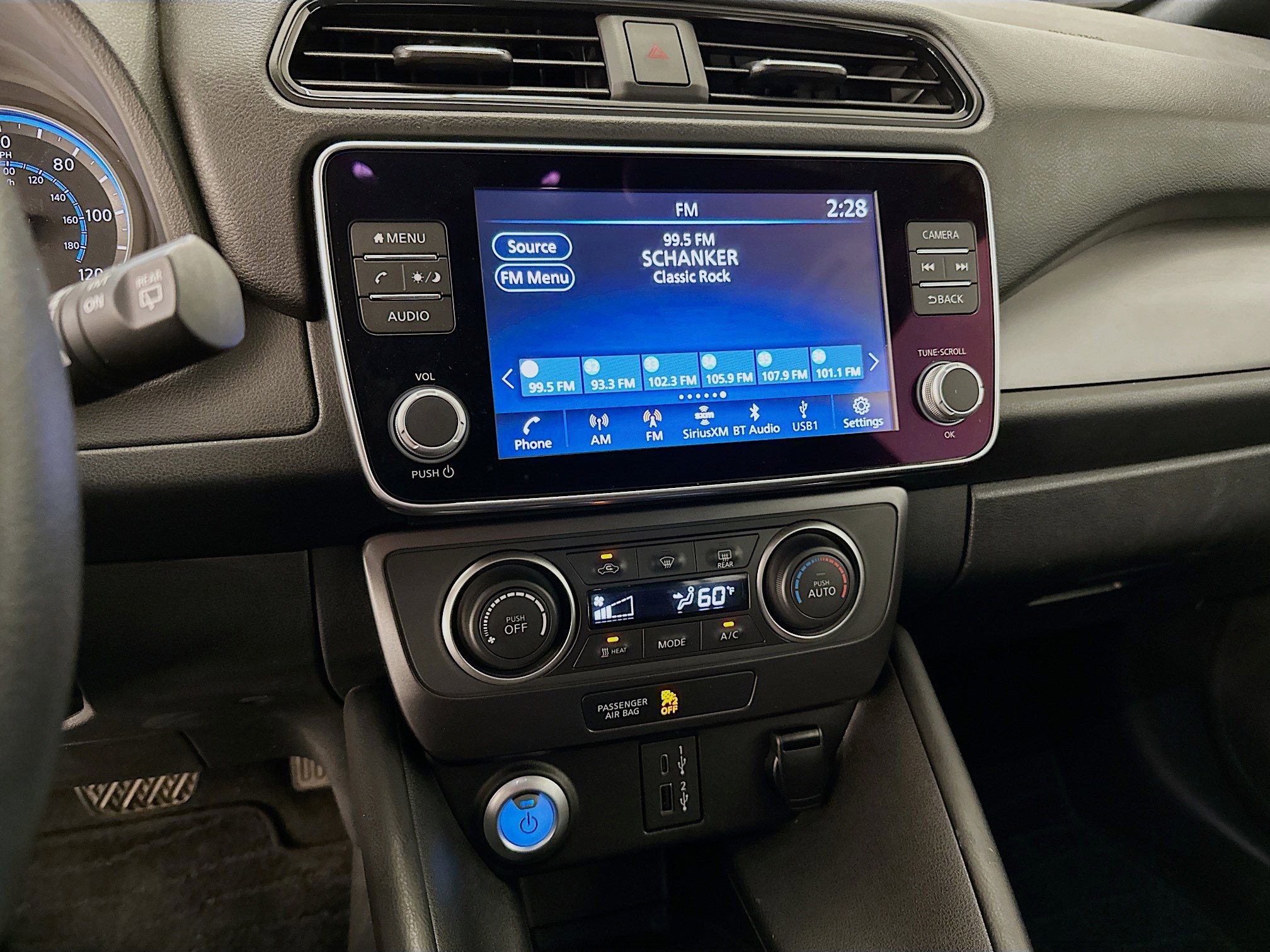 Used 2023 Nissan Leaf S image 25