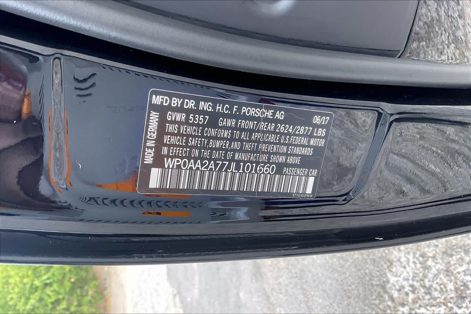 Used 2018 Porsche Panamera 4 AWD/4WD image 32