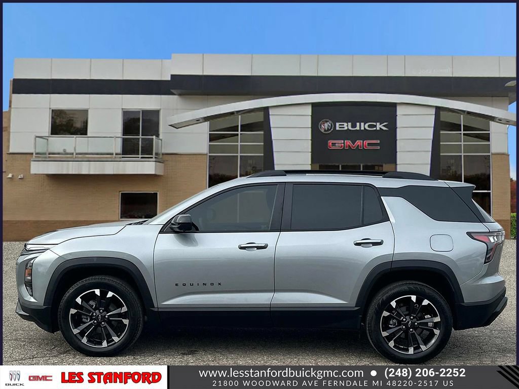 Used 2025 Chevrolet Equinox RS w/ Safety and Technology Package AWD/4WD image 2