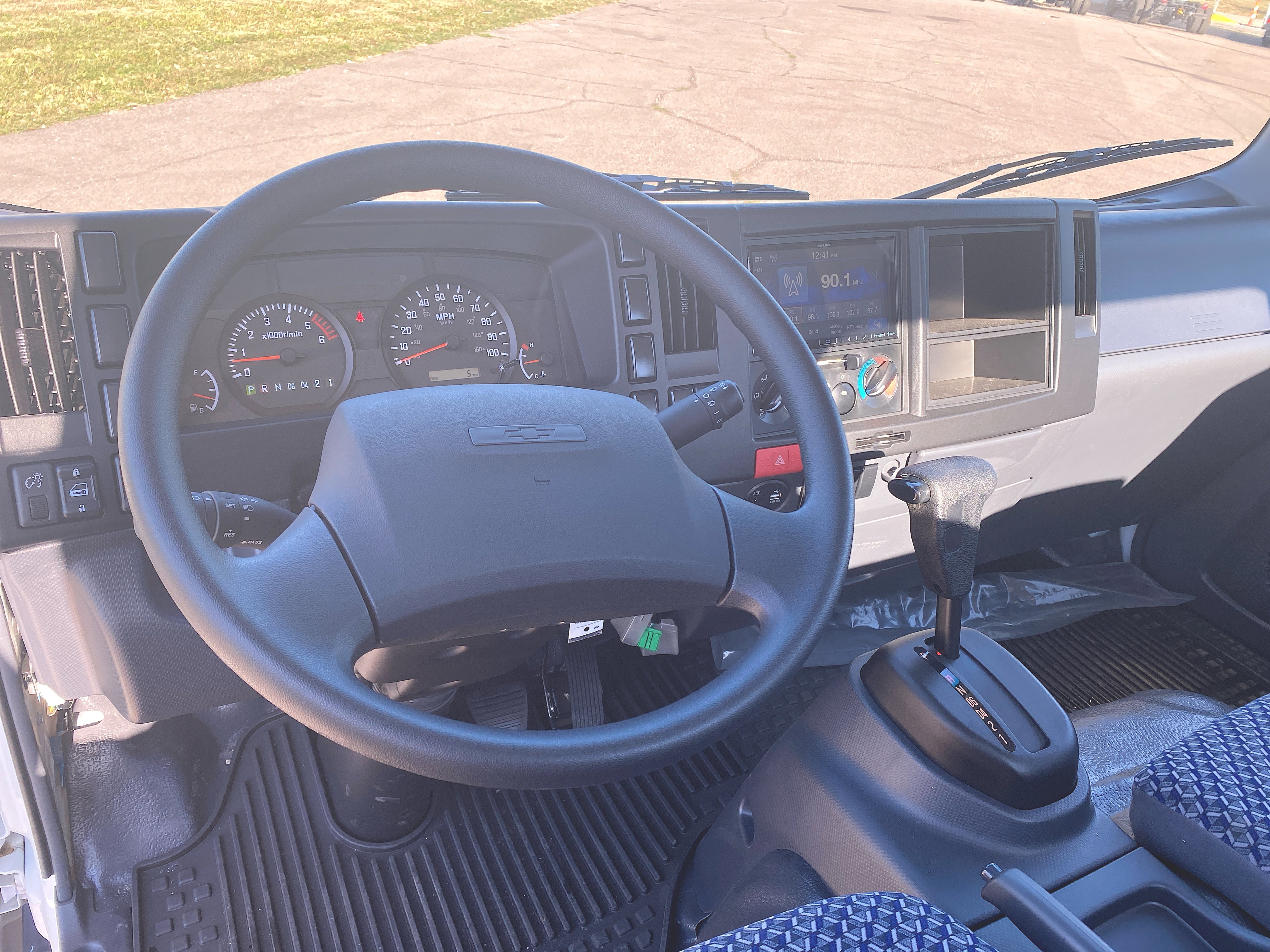 New 2024 Chevrolet Express 3500 w/ Power Convenience Package image 10