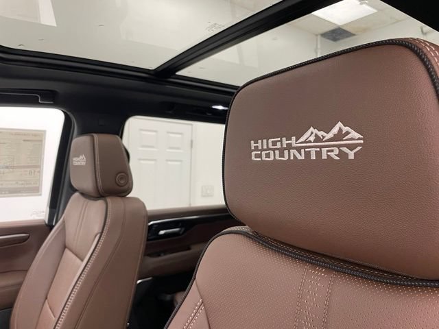 New 2026 Chevrolet Suburban High Country AWD/4WD image 13