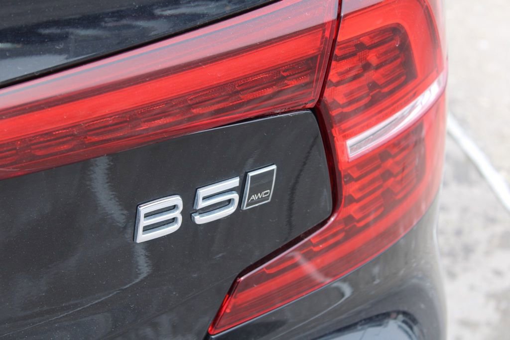 Used 2024 Volvo S60 B5 Plus image 9