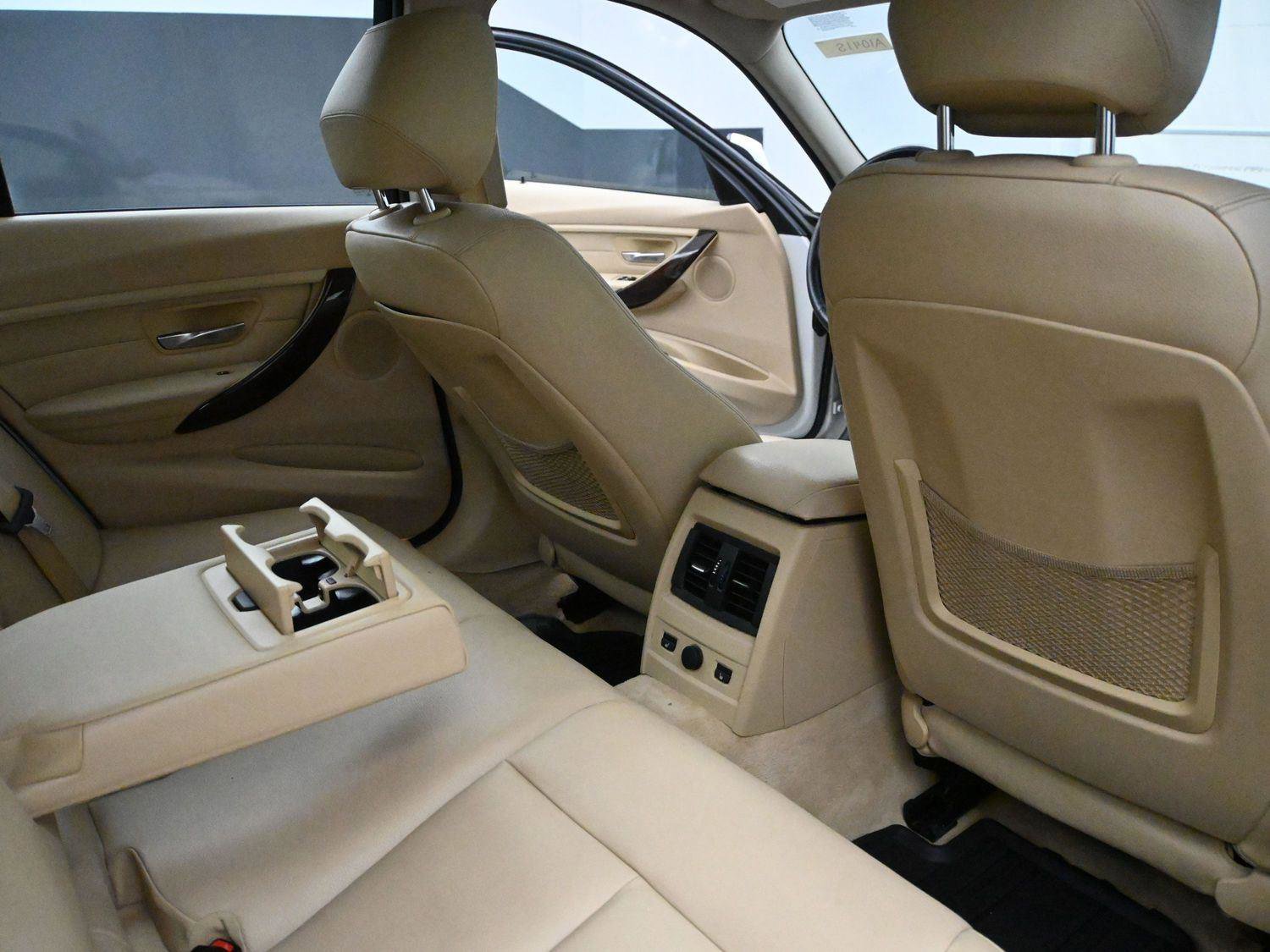 Used 2014 BMW 328i xDrive Sedan AWD/4WD image 23