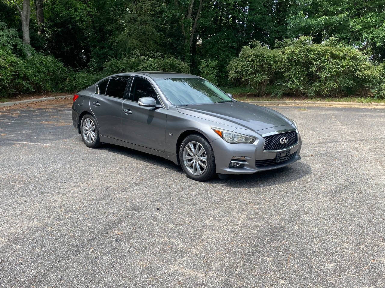 Used 2016 INFINITI Q50 Premium w/ 2.0T Premium Plus Package AWD/4WD image 3