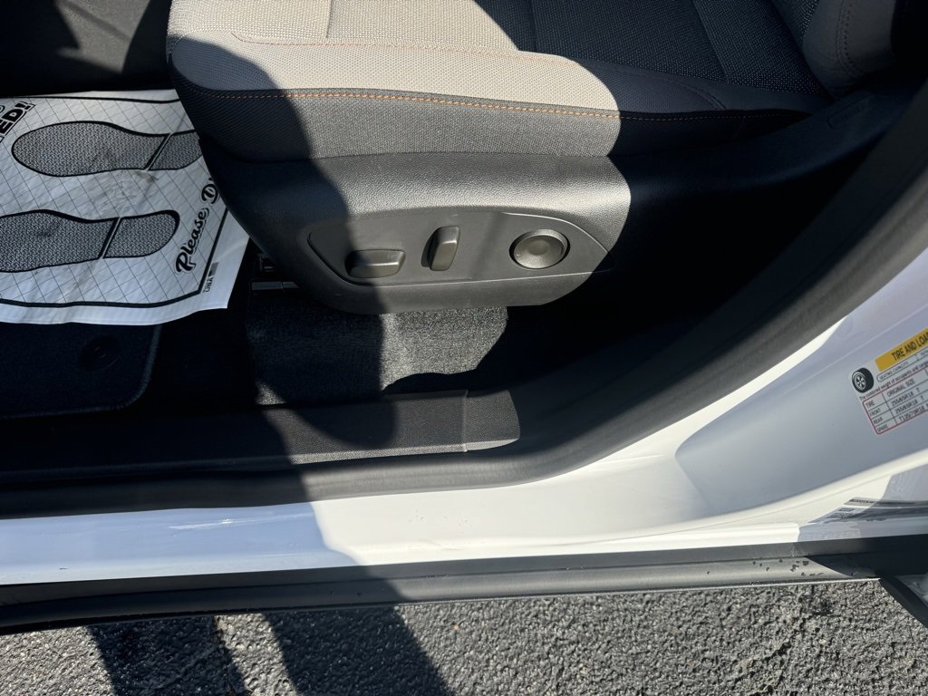 New 2026 Chevrolet Traverse LT image 17