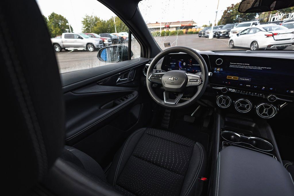 New 2025 Chevrolet Blazer EV LT w/ Midnight/Sport Edition image 12