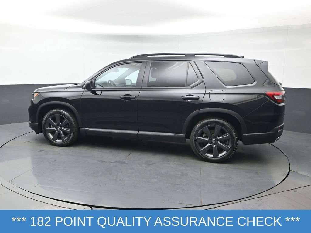 Certified 2025 Honda Pilot Sport image 4